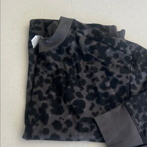 All in Motion Gray Patterned Sweatshirt